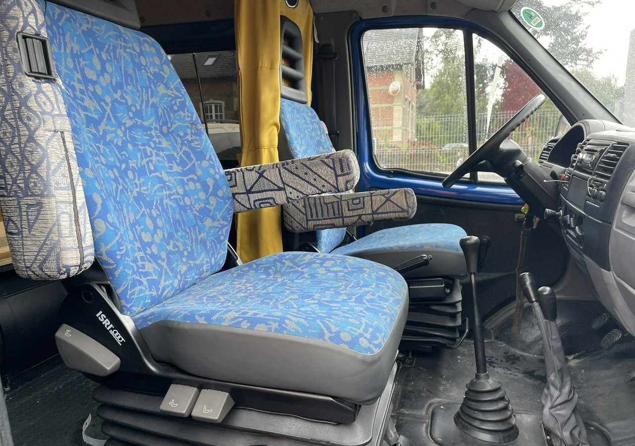 Gaz Gazela Gaz Gazelle Kamper furgon 4X4 benzyna + GAZ LPG Solar 94329km 2010 - Gesloten bestelwagen: afbeelding 3 Gaz Gazela Gaz Gazelle Kamper furgon 4X4 benzyna + GAZ LPG Solar 94329km 2010 - Gesloten bestelwagen: afbeelding 3