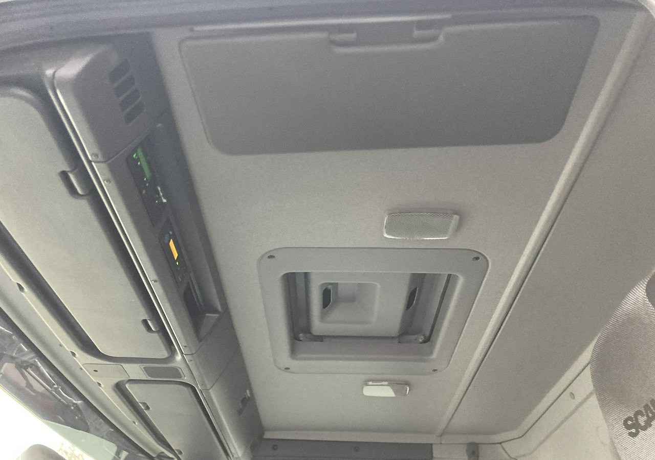 Huifzeil bedrijfswagen Inna Inny Scania G320 Wózek PALFINGER Firanka Plandeka plandeka Moffett 2012: afbeelding 18 Huifzeil bedrijfswagen Inna Inny Scania G320 Wózek PALFINGER Firanka Plandeka plandeka Moffett 2012: afbeelding 18