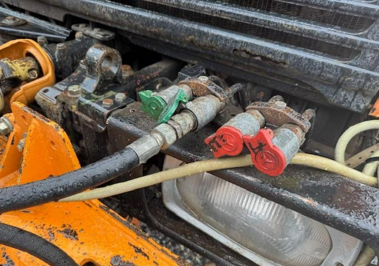 Inna Inny Unimog 4X4 Kosiarka bijakowa teleskopowa posypywarka pług odśnieżark - Vrachtwagen met open laadbak, Gemeentelijke machine/ Speciaal: afbeelding 5 Inna Inny Unimog 4X4 Kosiarka bijakowa teleskopowa posypywarka pług odśnieżark - Vrachtwagen met open laadbak, Gemeentelijke machine/ Speciaal: afbeelding 5