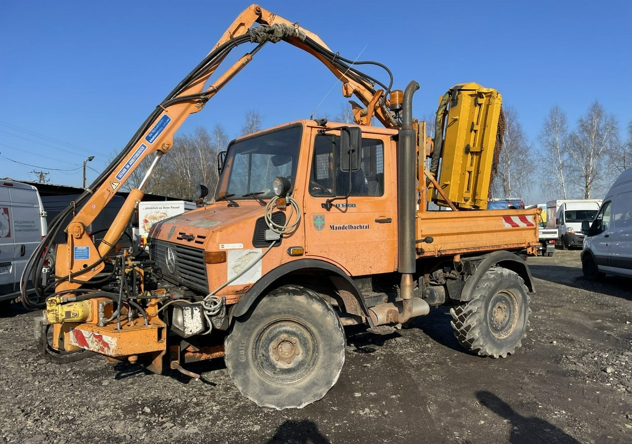 Inna Inny Unimog 4X4 Kosiarka bijakowa teleskopowa posypywarka pług odśnieżark - Vrachtwagen met open laadbak, Gemeentelijke machine/ Speciaal: afbeelding 3 Inna Inny Unimog 4X4 Kosiarka bijakowa teleskopowa posypywarka pług odśnieżark - Vrachtwagen met open laadbak, Gemeentelijke machine/ Speciaal: afbeelding 3
