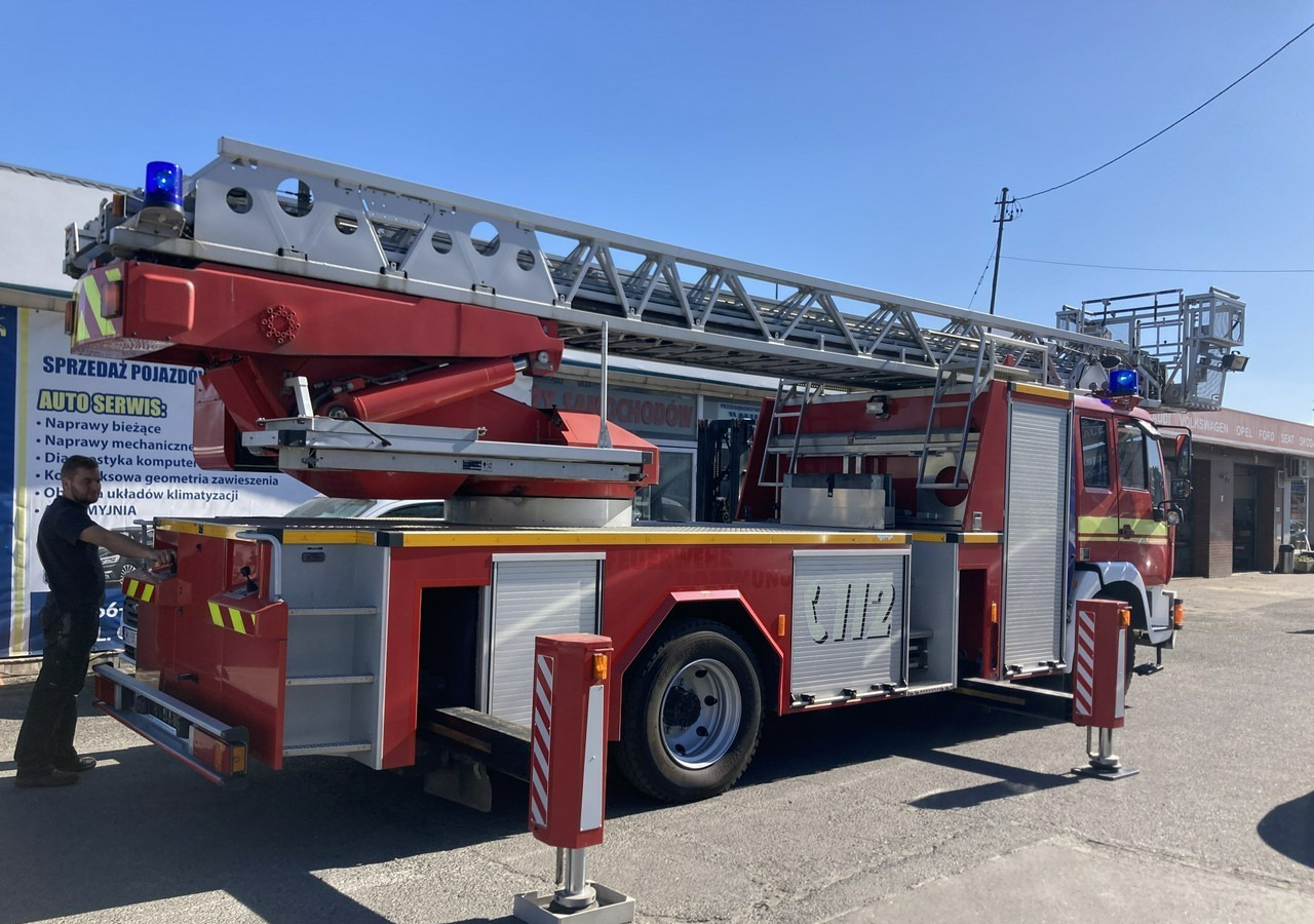MAN L 2000 MAN 15,280 Straż pożarna drabina Strażacka zwyżka 32m Metz Model 20 - Brandweerwagen: afbeelding 5 MAN L 2000 MAN 15,280 Straż pożarna drabina Strażacka zwyżka 32m Metz Model 20 - Brandweerwagen: afbeelding 5