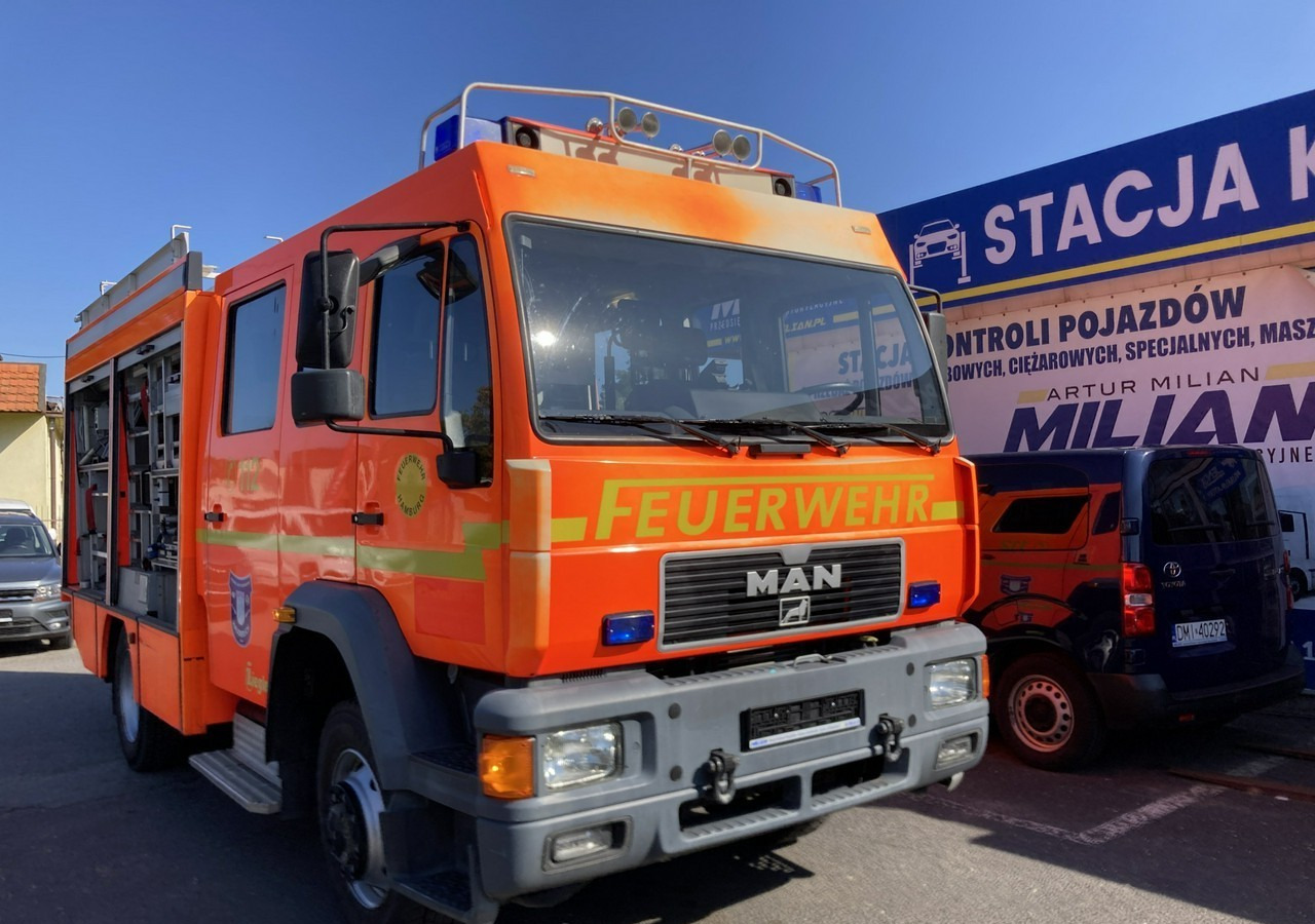MAN MAN 15,250 Straż pożarna gaśnicza 9-osobowa 4X4 Wóz strażacki MAN 15,250 Straż pożarna gaśnicza 9-osobowa 4X4 Wóz strażacki - Brandweerwagen: afbeelding 4 MAN MAN 15,250 Straż pożarna gaśnicza 9-osobowa 4X4 Wóz strażacki MAN 15,250 Straż pożarna gaśnicza 9-osobowa 4X4 Wóz strażacki - Brandweerwagen: afbeelding 4