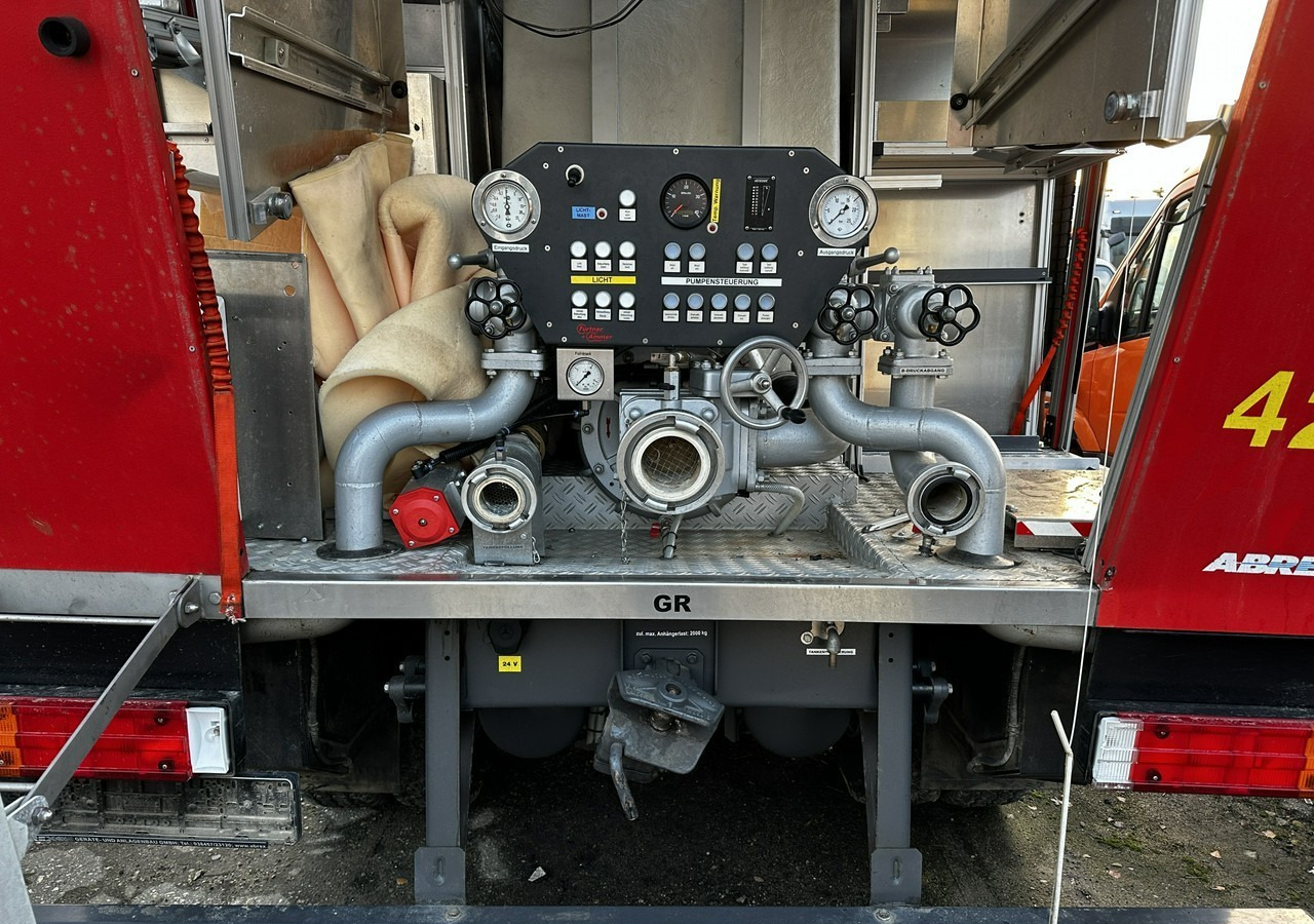 Mercedes-Benz Inny Mercedes-Benz Atego 918 Straż Pożarna 4X4 2006 - Brandweerwagen: afbeelding 4 Mercedes-Benz Inny Mercedes-Benz Atego 918 Straż Pożarna 4X4 2006 - Brandweerwagen: afbeelding 4