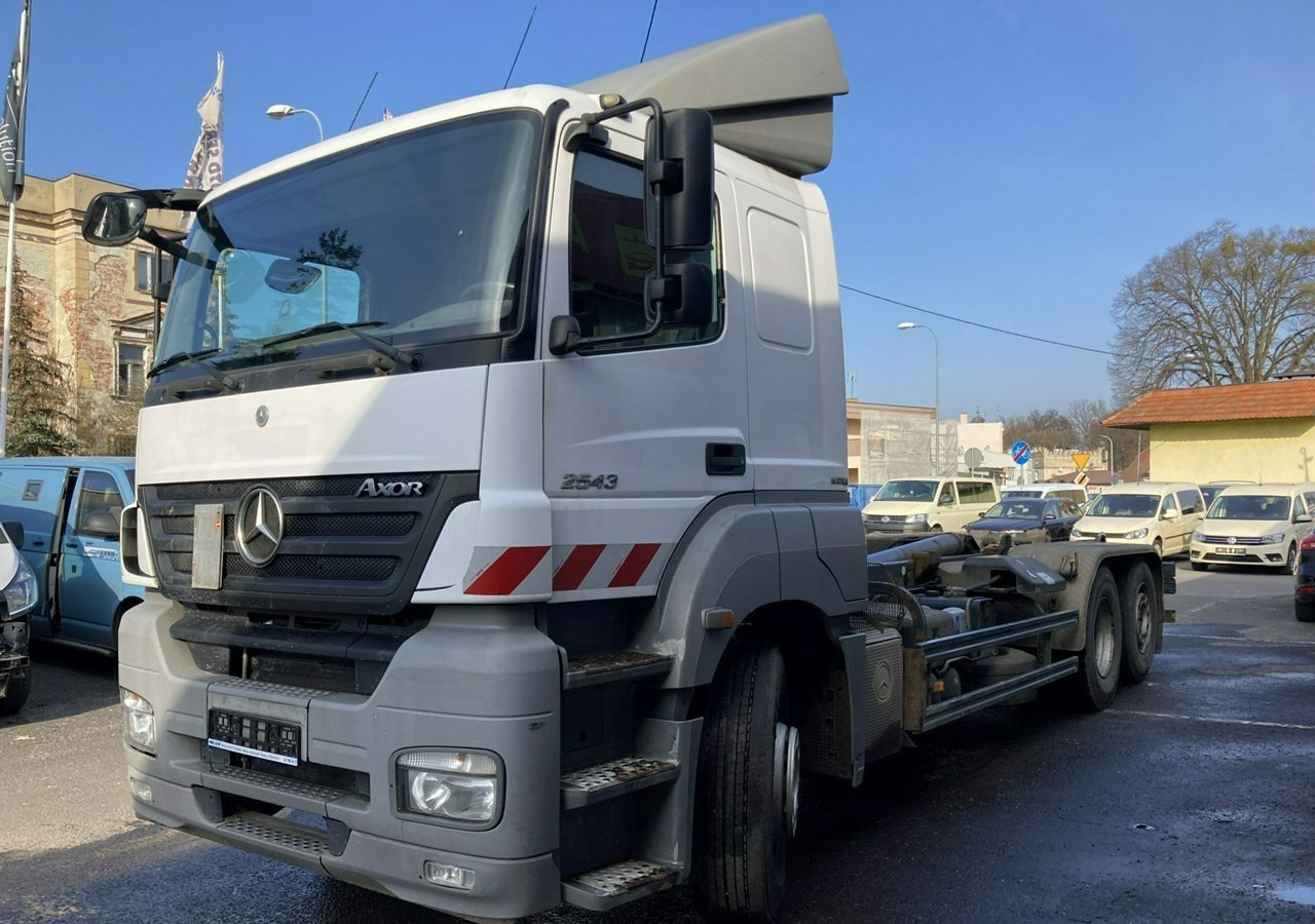 Mercedes-Benz Inny Mercedes-Benz Mercedes Axor 2543 Hakowiec bramowiec MEILLER-KIPPER Model 2009 - Haakarmsysteem vrachtwagen: afbeelding 1 Mercedes-Benz Inny Mercedes-Benz Mercedes Axor 2543 Hakowiec bramowiec MEILLER-KIPPER Model 2009 - Haakarmsysteem vrachtwagen: afbeelding 1