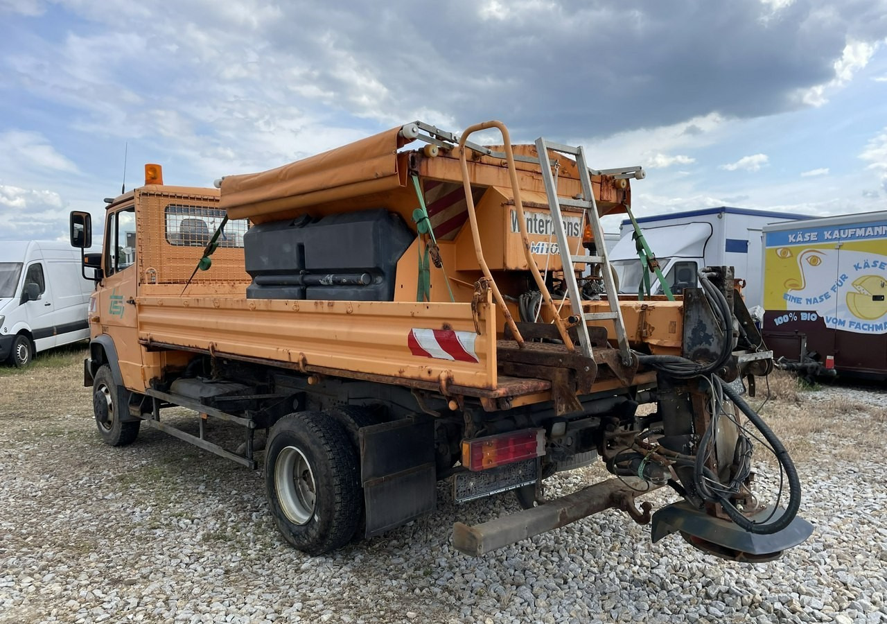 Mercedes-Benz Inny Mercedes-Benz Mercedes Vario 815 Wywrotka 4X4 2004 - Sneeuwruimer: afbeelding 5 Mercedes-Benz Inny Mercedes-Benz Mercedes Vario 815 Wywrotka 4X4 2004 - Sneeuwruimer: afbeelding 5