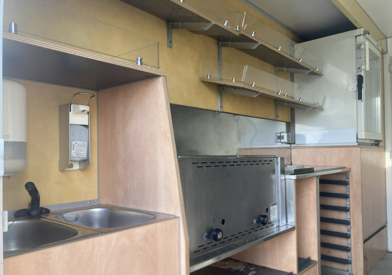 Mercedes-Benz Sprinter Autosklep Gastronomiczny Food Truck Foodtruck sklep bar 2009 Borco - Zelfrijdende verkoopwagen: afbeelding 3 Mercedes-Benz Sprinter Autosklep Gastronomiczny Food Truck Foodtruck sklep bar 2009 Borco - Zelfrijdende verkoopwagen: afbeelding 3