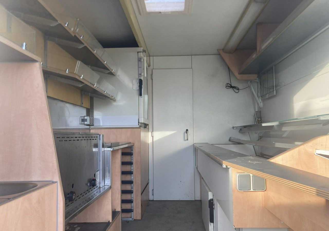 Mercedes-Benz Sprinter Autosklep Gastronomiczny Food Truck Foodtruck sklep bar 2009 Borco - Zelfrijdende verkoopwagen: afbeelding 2 Mercedes-Benz Sprinter Autosklep Gastronomiczny Food Truck Foodtruck sklep bar 2009 Borco - Zelfrijdende verkoopwagen: afbeelding 2