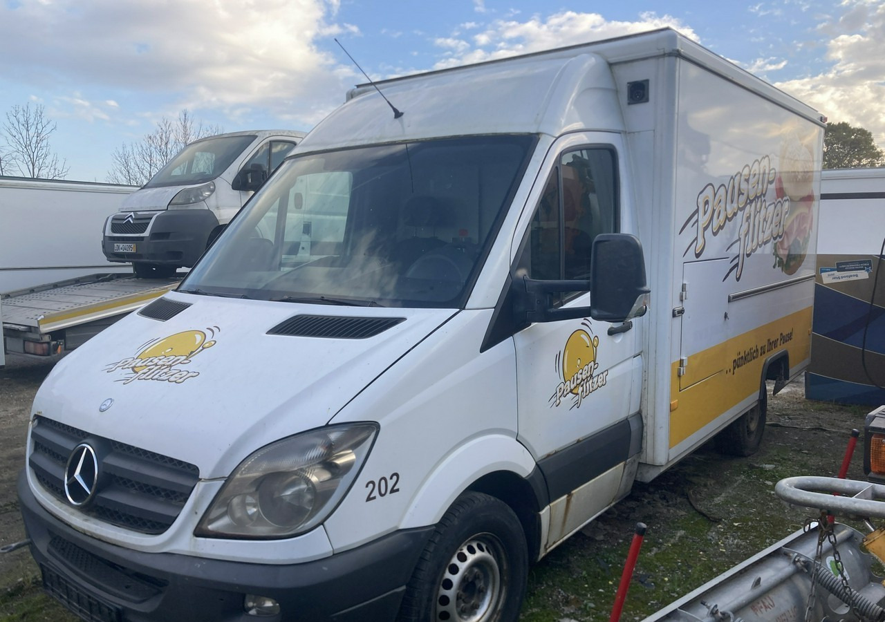 Mercedes-Benz Sprinter Autosklep Gastronomiczny Food Truck Foodtruck sklep bar 2009 Borco - Zelfrijdende verkoopwagen: afbeelding 4 Mercedes-Benz Sprinter Autosklep Gastronomiczny Food Truck Foodtruck sklep bar 2009 Borco - Zelfrijdende verkoopwagen: afbeelding 4