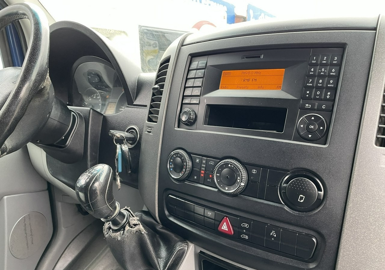 Mercedes-Benz Sprinter Sprinter 316 Maxi Brygadówka 6-osob dokka doka Klima 2010 - Bestelwagen met dubbele cabine: afbeelding 4 Mercedes-Benz Sprinter Sprinter 316 Maxi Brygadówka 6-osob dokka doka Klima 2010 - Bestelwagen met dubbele cabine: afbeelding 4