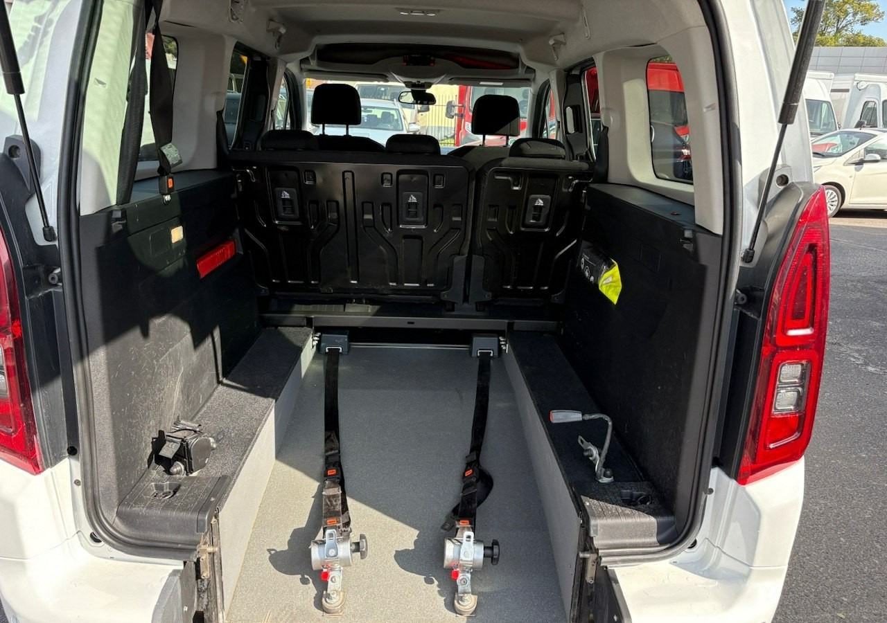 Opel Combo IV Combo Life Opel ComboLife Niepełnosprawnych inwalida rampa Bogate wy - Stationwagen: afbeelding 5 Opel Combo IV Combo Life Opel ComboLife Niepełnosprawnych inwalida rampa Bogate wy - Stationwagen: afbeelding 5