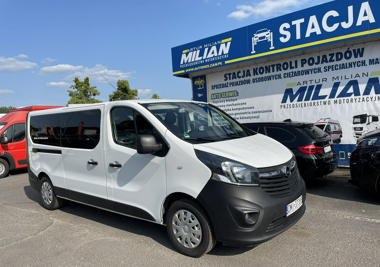 Opel Vivaro III Vivaro L2H1 LONG 1.6CDTI 121KM 2xKLIMA 9-osobowy 2019 Bezwypadkowy - Personenwagen: afbeelding 1 Opel Vivaro III Vivaro L2H1 LONG 1.6CDTI 121KM 2xKLIMA 9-osobowy 2019 Bezwypadkowy - Personenwagen: afbeelding 1