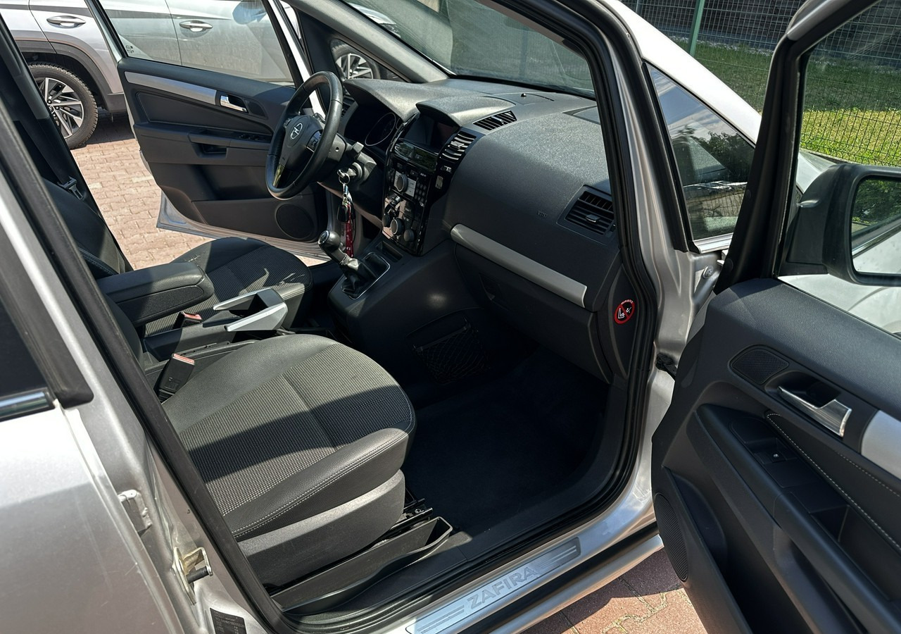 Opel Zafira B Opel Zafira do przewozu osób Niepełnosprawnych inwalida rampa - Personenwagen: afbeelding 4 Opel Zafira B Opel Zafira do przewozu osób Niepełnosprawnych inwalida rampa - Personenwagen: afbeelding 4