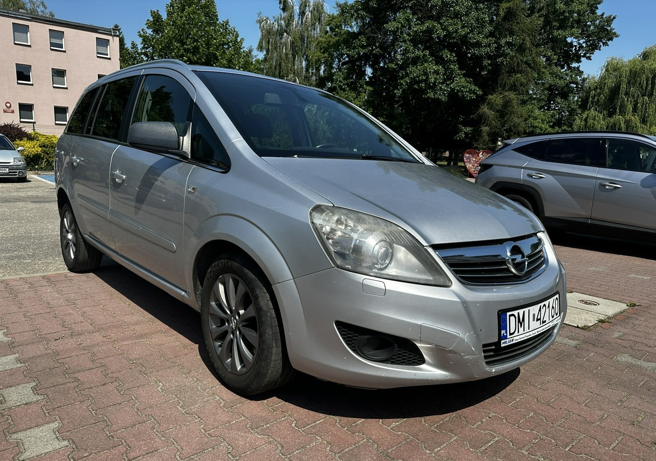 Opel Zafira B Opel Zafira do przewozu osób Niepełnosprawnych inwalida rampa - Personenwagen: afbeelding 3 Opel Zafira B Opel Zafira do przewozu osób Niepełnosprawnych inwalida rampa - Personenwagen: afbeelding 3