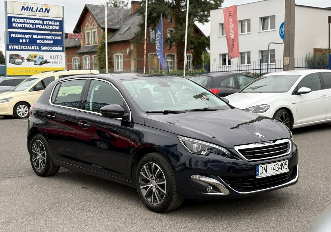 Peugeot 308 II Peugeot 308 HB 1.6HDI 85tkm FullLed Navi Klima 2016 - Hatchback: afbeelding 1 Peugeot 308 II Peugeot 308 HB 1.6HDI 85tkm FullLed Navi Klima 2016 - Hatchback: afbeelding 1