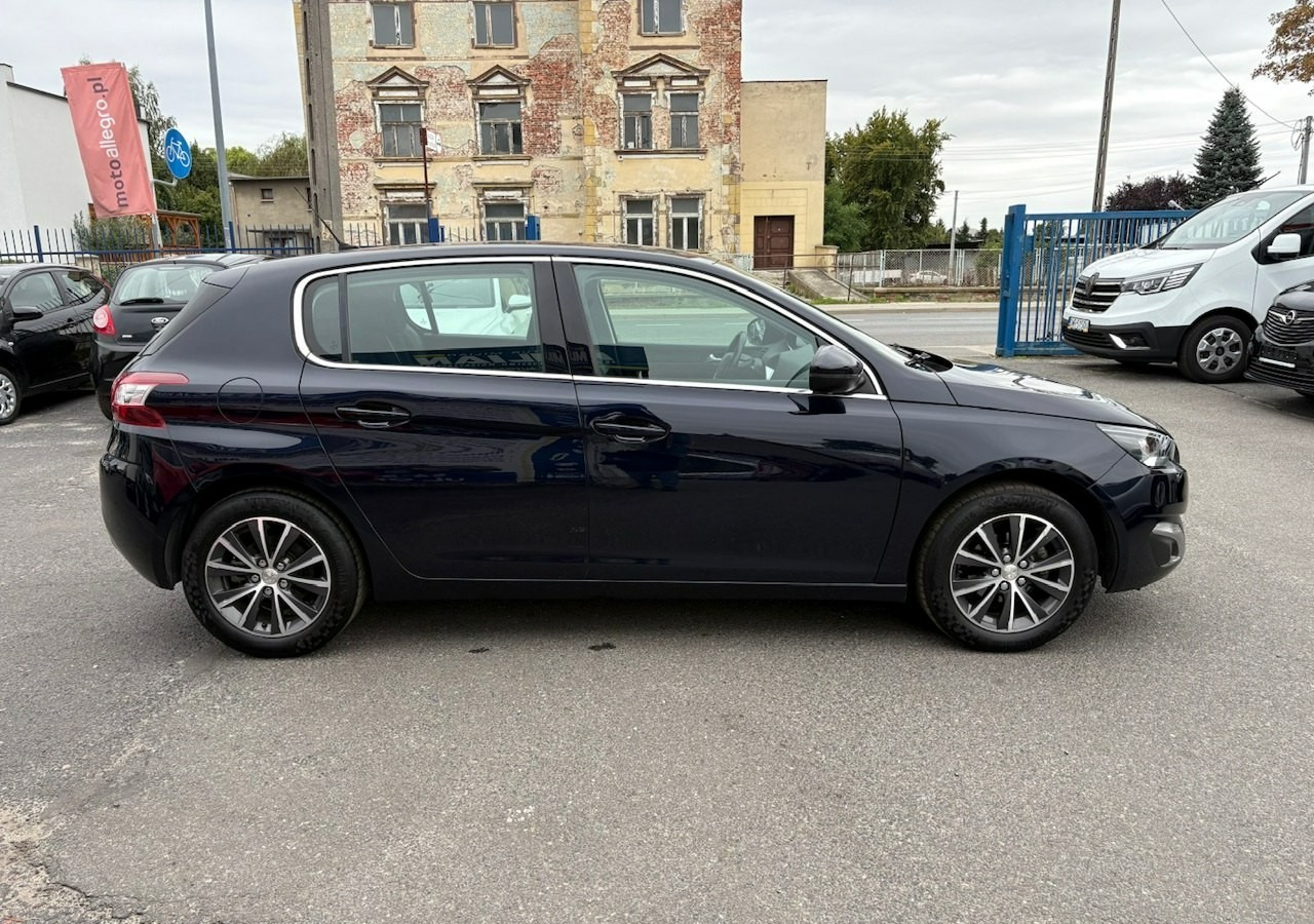 Peugeot 308 II Peugeot 308 HB 1.6HDI 85tkm FullLed Navi Klima 2016 - Hatchback: afbeelding 3 Peugeot 308 II Peugeot 308 HB 1.6HDI 85tkm FullLed Navi Klima 2016 - Hatchback: afbeelding 3