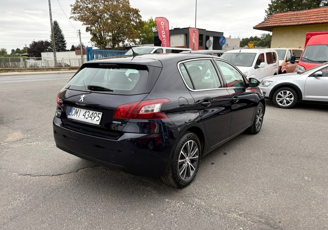 Peugeot 308 II Peugeot 308 HB 1.6HDI 85tkm FullLed Navi Klima 2016 - Hatchback: afbeelding 4 Peugeot 308 II Peugeot 308 HB 1.6HDI 85tkm FullLed Navi Klima 2016 - Hatchback: afbeelding 4