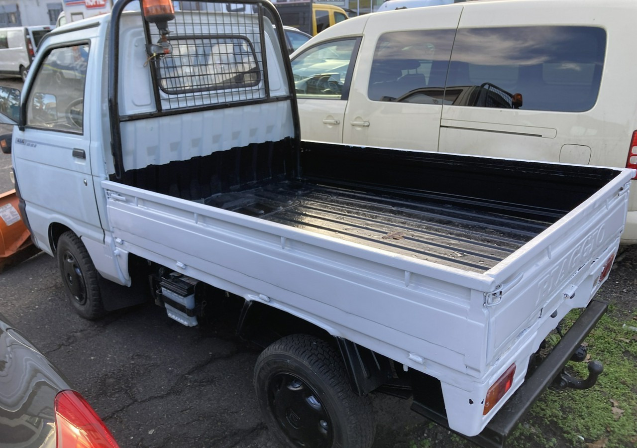 Piaggio Piaggio Porter 4X4 Skrzynia odśnieżarka Pług 2011 - Sneeuwruimer: afbeelding 5 Piaggio Piaggio Porter 4X4 Skrzynia odśnieżarka Pług 2011 - Sneeuwruimer: afbeelding 5