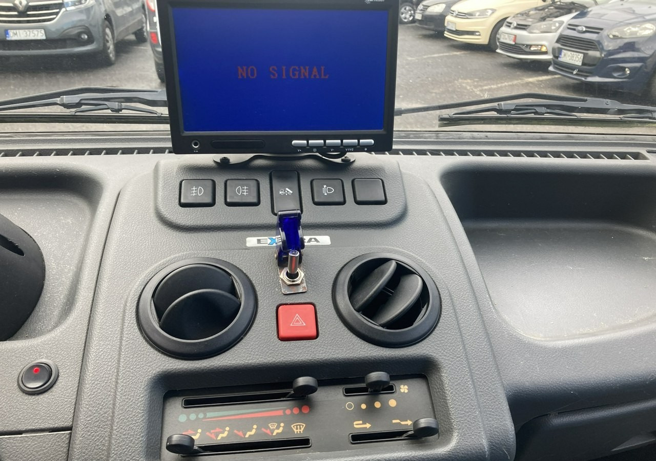 Leasing  Piaggio Piaggio Porter Śmieciarka Wywrotka 2015 Piaggio Piaggio Porter Śmieciarka Wywrotka 2015: afbeelding 12