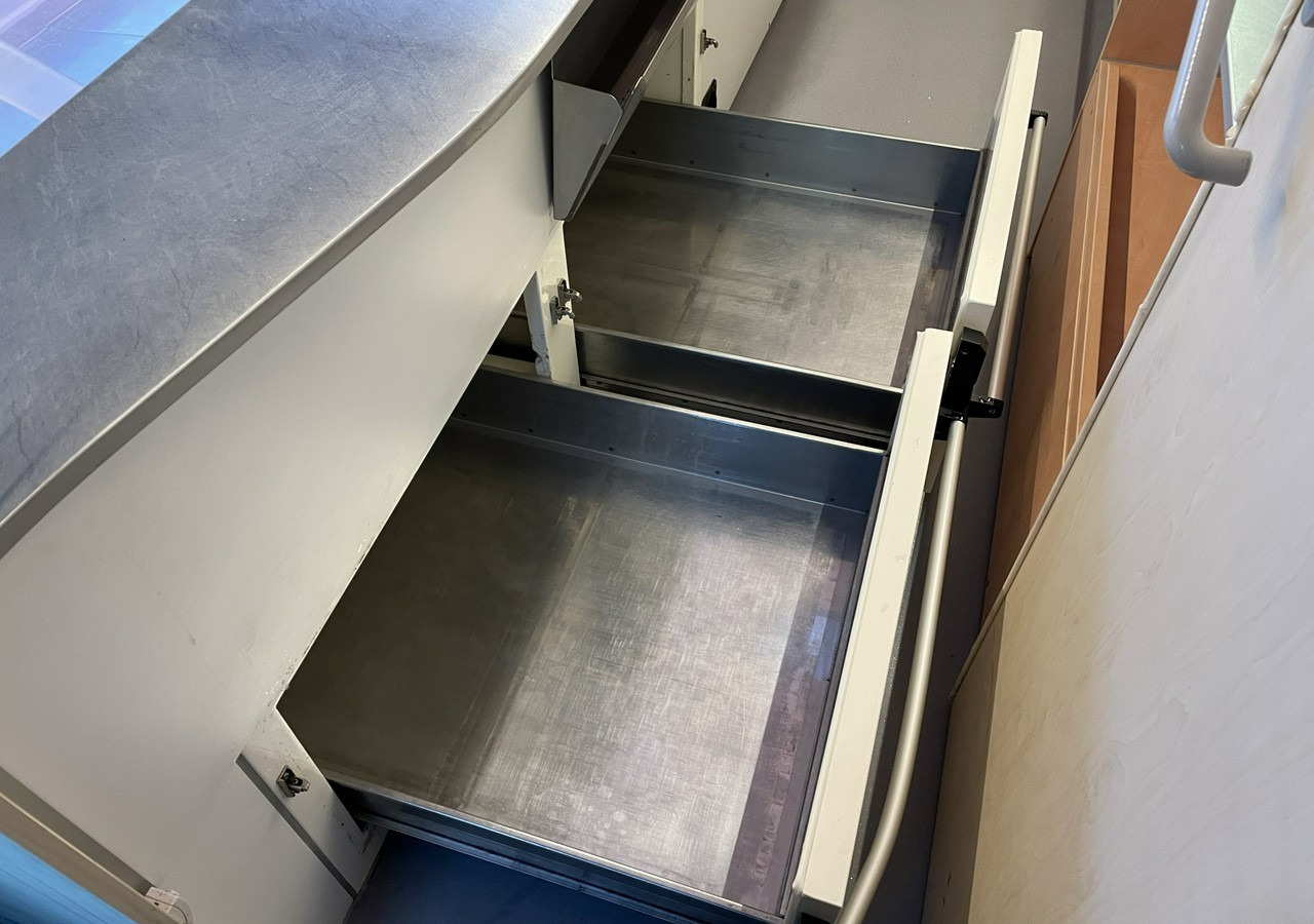 Renault Master Autosklep Wędlin Gastronomiczny Food Truck Foodtruck sklep BORCO 201 - Zelfrijdende verkoopwagen: afbeelding 5 Renault Master Autosklep Wędlin Gastronomiczny Food Truck Foodtruck sklep BORCO 201 - Zelfrijdende verkoopwagen: afbeelding 5