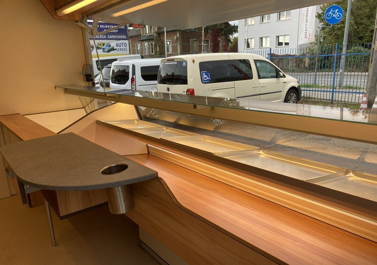 Renault Master Autosklep pie sklep Bar Gastronomiczny Food Truck Foodtruck Borco 20 - Zelfrijdende verkoopwagen: afbeelding 5 Renault Master Autosklep pie sklep Bar Gastronomiczny Food Truck Foodtruck Borco 20 - Zelfrijdende verkoopwagen: afbeelding 5