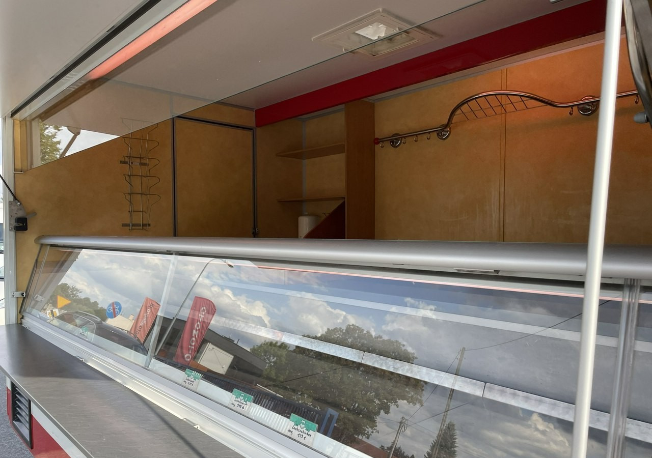 Renault Master Autosklep wędlin Gastronomiczna food truck foodtruck sklep Borco 201 - Zelfrijdende verkoopwagen: afbeelding 5 Renault Master Autosklep wędlin Gastronomiczna food truck foodtruck sklep Borco 201 - Zelfrijdende verkoopwagen: afbeelding 5