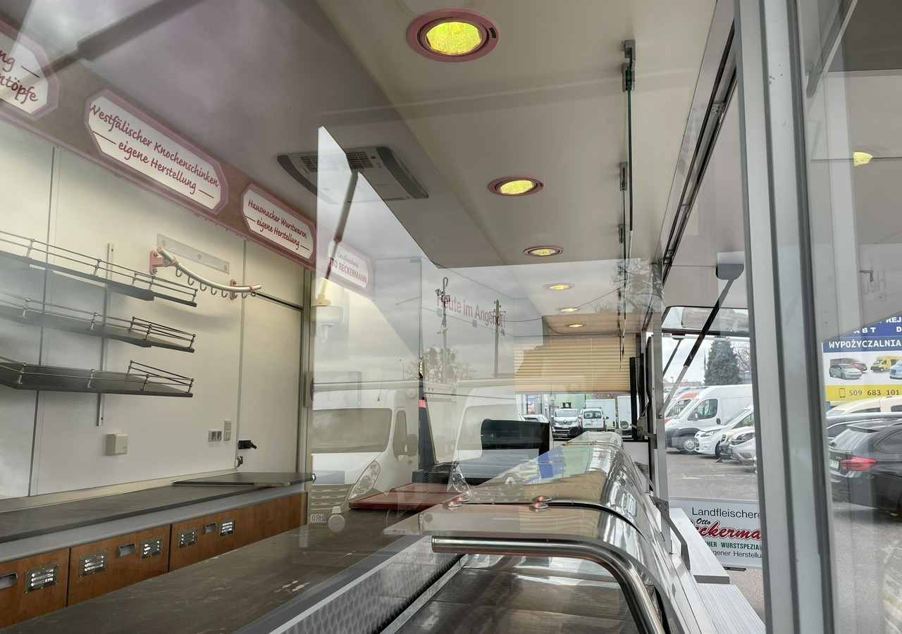 Zelfrijdende verkoopwagen Renault Master Autosklep wędlin Gastronomiczny Food Truck Foodtruck Sklep BORCO 20: afbeelding 6 Zelfrijdende verkoopwagen Renault Master Autosklep wędlin Gastronomiczny Food Truck Foodtruck Sklep BORCO 20: afbeelding 6