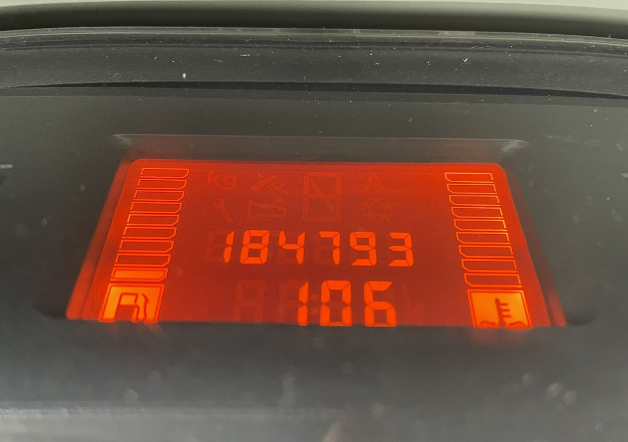 Zelfrijdende verkoopwagen Renault Master Autosklep wędlin Gastronomiczny Food Truck Foodtruck Sklep BORCO 20: afbeelding 15 Zelfrijdende verkoopwagen Renault Master Autosklep wędlin Gastronomiczny Food Truck Foodtruck Sklep BORCO 20: afbeelding 15