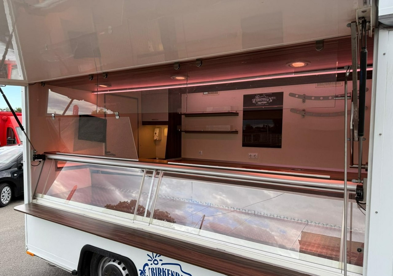 Renault Master Autosklep wędlin Gastronomiczny Food Truck Foodtruck Sklep Solar 20 - Zelfrijdende verkoopwagen: afbeelding 4 Renault Master Autosklep wędlin Gastronomiczny Food Truck Foodtruck Sklep Solar 20 - Zelfrijdende verkoopwagen: afbeelding 4