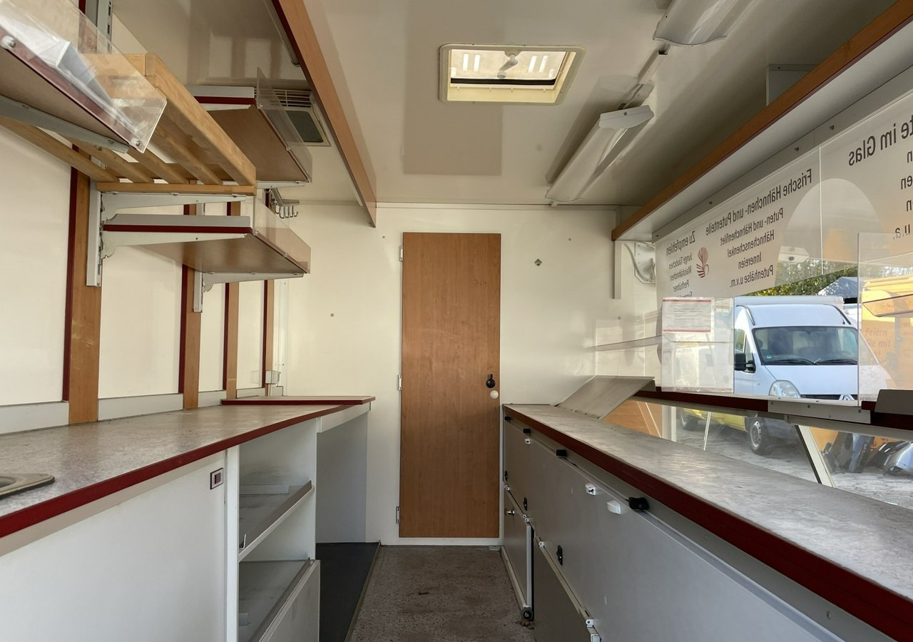 Renault Master Master Autosklep Gastronomiczny Food Truck Foodtruck Sklep bar 2009 - Zelfrijdende verkoopwagen: afbeelding 2 Renault Master Master Autosklep Gastronomiczny Food Truck Foodtruck Sklep bar 2009 - Zelfrijdende verkoopwagen: afbeelding 2