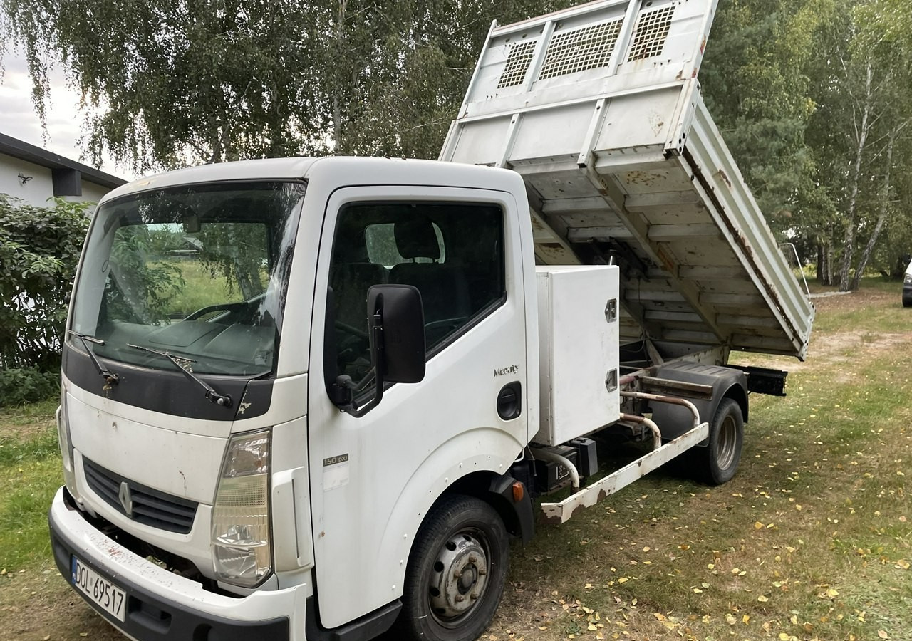 Renault Maxity Renault Maxity 3,0-150KM Canter Wywrotka skrzynia 2010 - Kipper bestelwagen: afbeelding 2 Renault Maxity Renault Maxity 3,0-150KM Canter Wywrotka skrzynia 2010 - Kipper bestelwagen: afbeelding 2