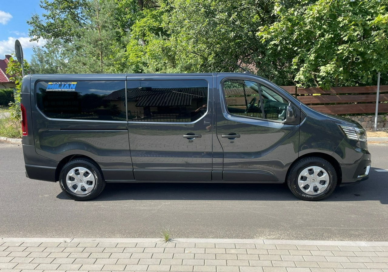 Renault Trafic III 2.0dci 150KM 9-osobowy do przewozu niepełnosprawnych RAMPA 2022 PFRO - Personenwagen: afbeelding 2 Renault Trafic III 2.0dci 150KM 9-osobowy do przewozu niepełnosprawnych RAMPA 2022 PFRO - Personenwagen: afbeelding 2