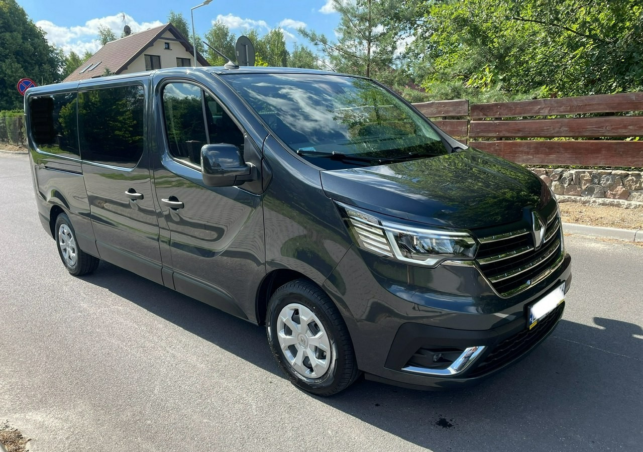 Renault Trafic III 2.0dci 150KM 9-osobowy do przewozu niepełnosprawnych RAMPA 2022 PFRO - Personenwagen: afbeelding 1 Renault Trafic III 2.0dci 150KM 9-osobowy do przewozu niepełnosprawnych RAMPA 2022 PFRO - Personenwagen: afbeelding 1