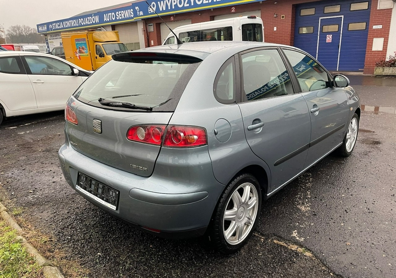 SEAT Ibiza IV 1,4 16V 75KM Sport Edition 1właściciel Klimatronik Alufelgi 2006 - Hatchback: afbeelding 4 SEAT Ibiza IV 1,4 16V 75KM Sport Edition 1właściciel Klimatronik Alufelgi 2006 - Hatchback: afbeelding 4