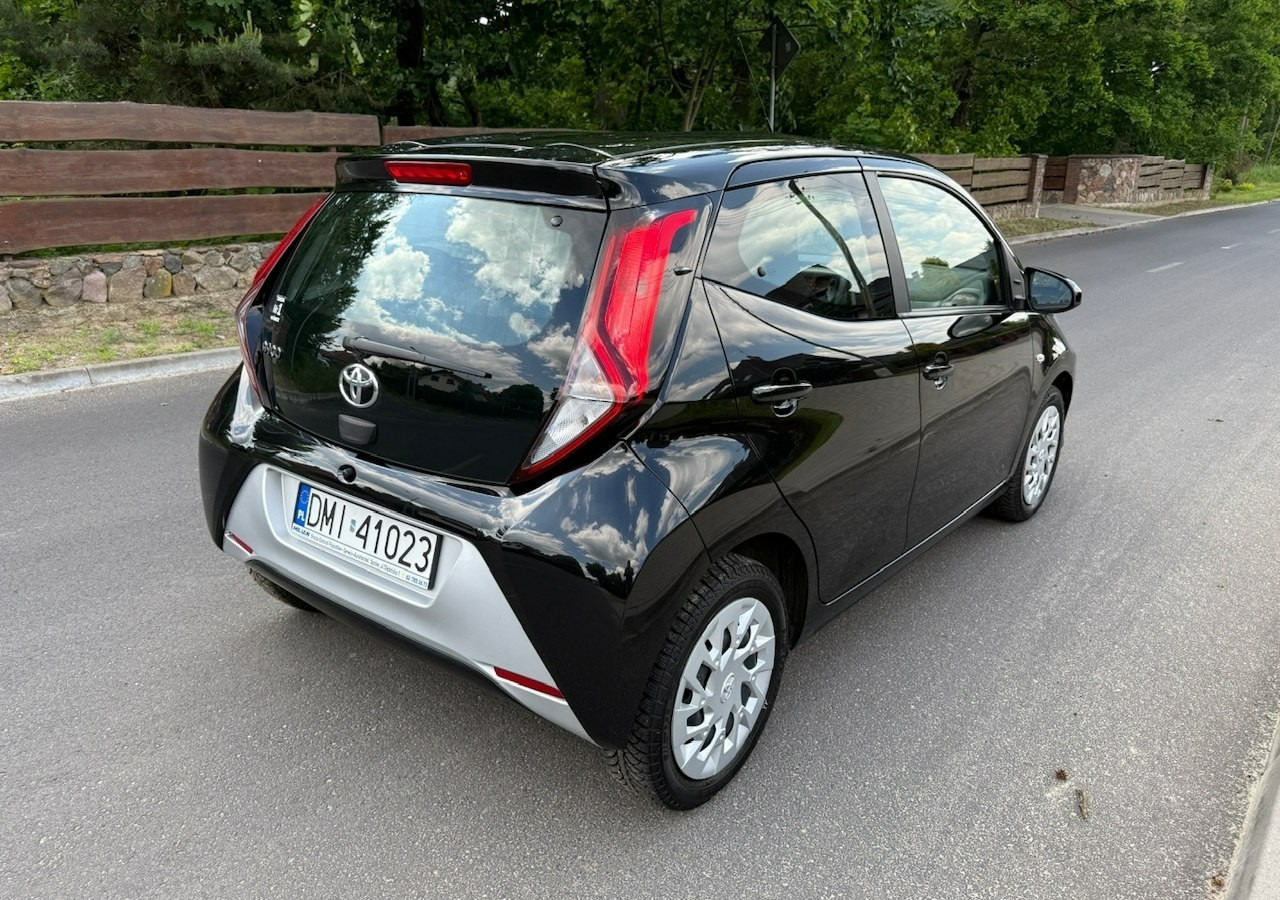 Toyota Aygo II Toyota Aygo 1.0-16V Klima Salon PL 24651km Model 2021 - Hatchback: afbeelding 4 Toyota Aygo II Toyota Aygo 1.0-16V Klima Salon PL 24651km Model 2021 - Hatchback: afbeelding 4