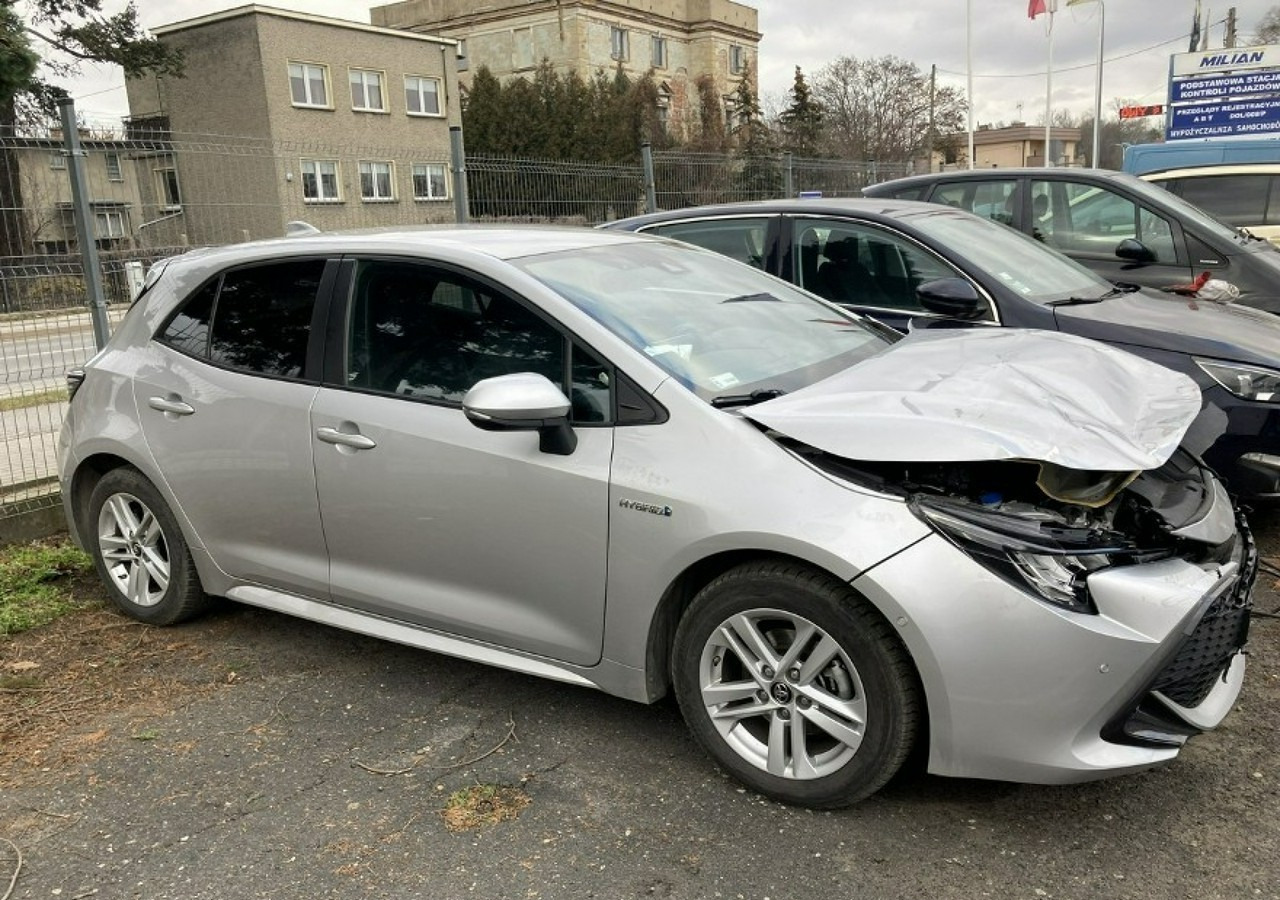 Toyota Corolla XII Corolla 1.8 Hybrid 102KM Comfort Salon PL 2020 - Personenwagen: afbeelding 3 Toyota Corolla XII Corolla 1.8 Hybrid 102KM Comfort Salon PL 2020 - Personenwagen: afbeelding 3