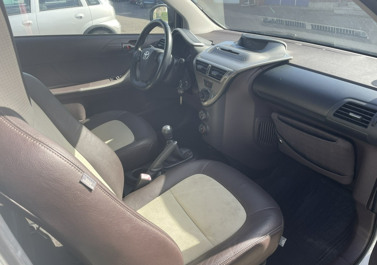 Toyota IQ Toyota iQ Klima - Hatchback: afbeelding 4 Toyota IQ Toyota iQ Klima - Hatchback: afbeelding 4