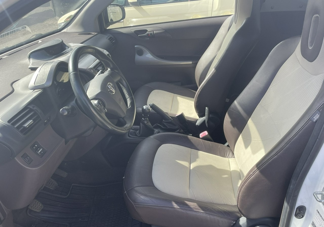 Toyota IQ Toyota iQ Klima - Hatchback: afbeelding 5 Toyota IQ Toyota iQ Klima - Hatchback: afbeelding 5