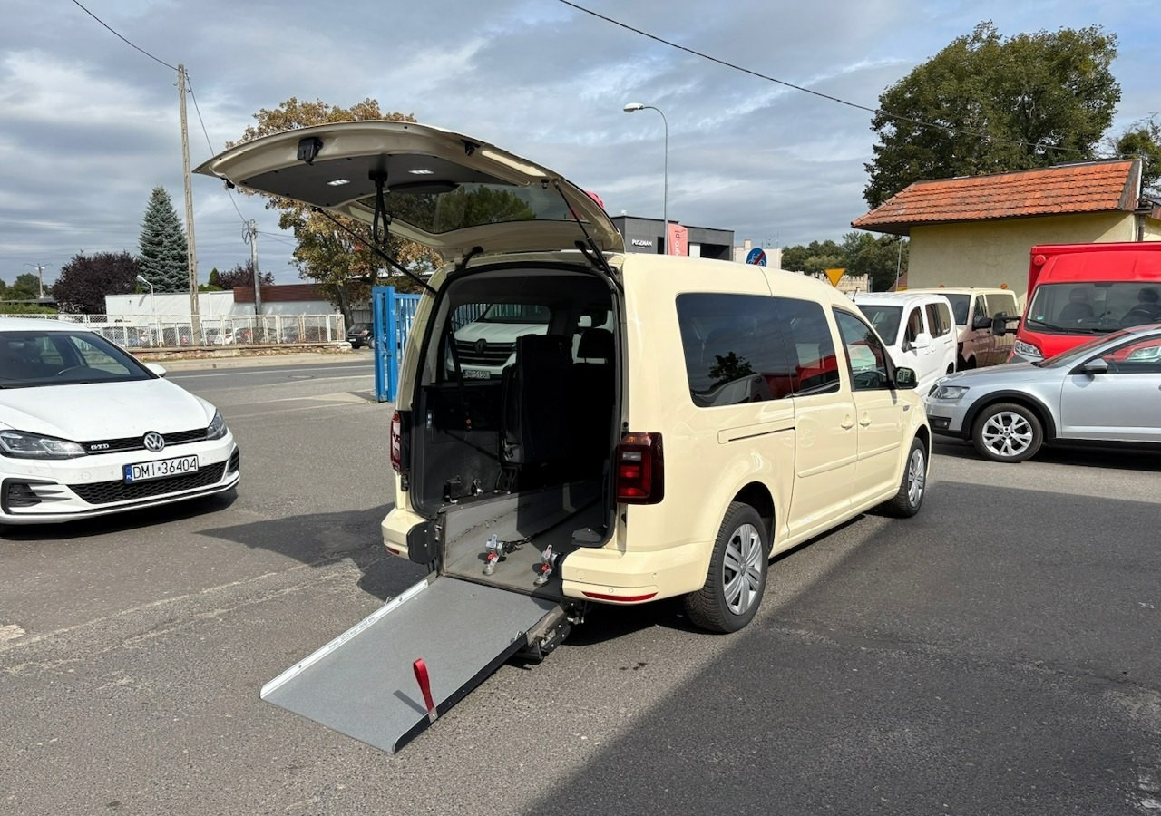 Volkswagen Caddy III Caddy 2.0-150 Niepełnosprawnych inwalida rampa Bogate wyposażeniePFR - Stationwagen: afbeelding 4 Volkswagen Caddy III Caddy 2.0-150 Niepełnosprawnych inwalida rampa Bogate wyposażeniePFR - Stationwagen: afbeelding 4