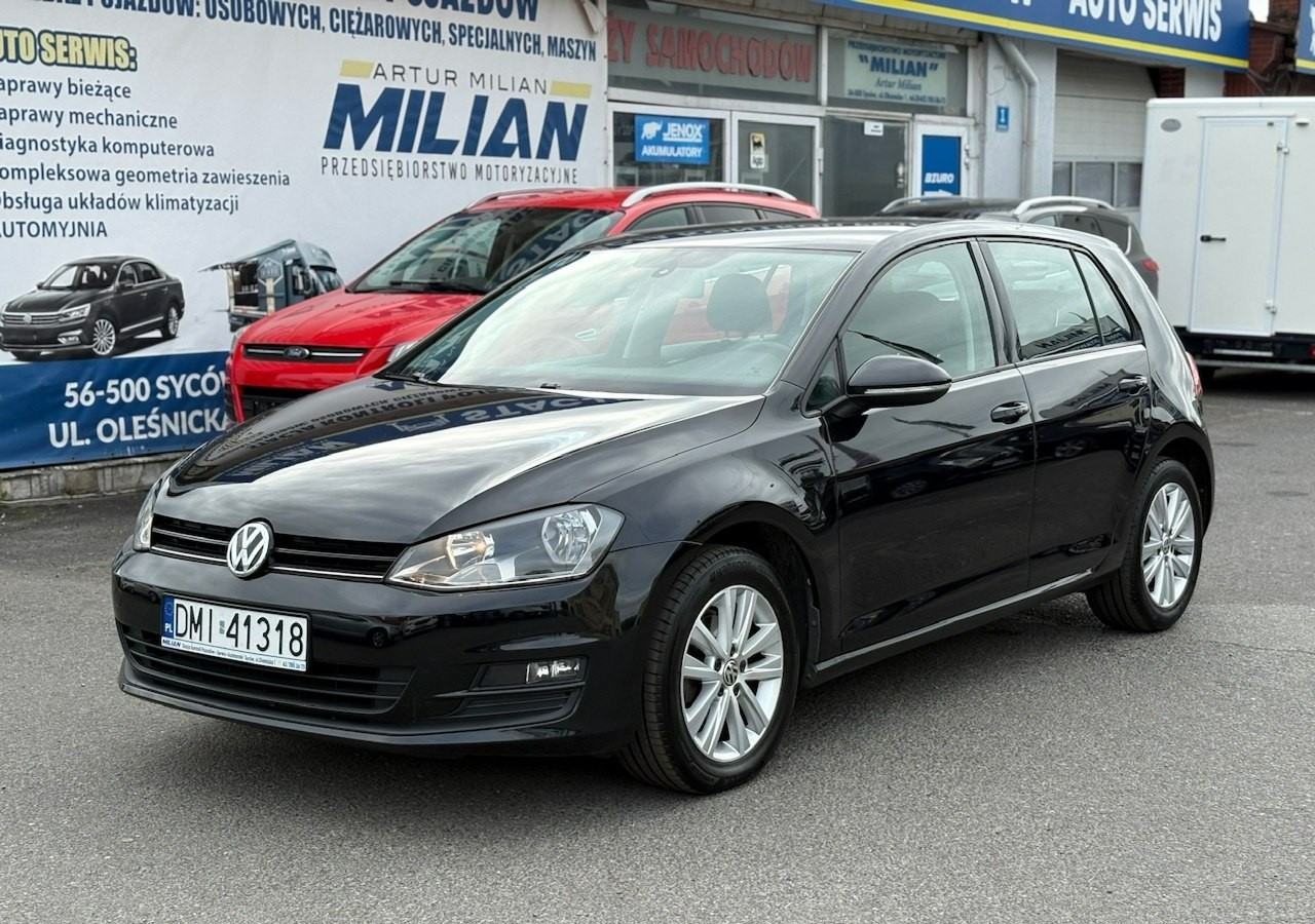 Volkswagen Golf VII VII 1,6 TDI 110KM 153TKM Klimatronik Navi Alu PDC 2015 Bez wkładu fi - Hatchback: afbeelding 1 Volkswagen Golf VII VII 1,6 TDI 110KM 153TKM Klimatronik Navi Alu PDC 2015 Bez wkładu fi - Hatchback: afbeelding 1