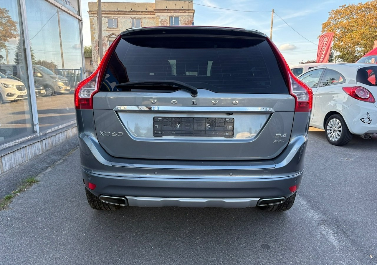 Volvo XC60 I Volvo XC 60 2,4 D4 AWD 190KM Summum Navi Panorama Skóry Kamera 2017 - SUV: afbeelding 4 Volvo XC60 I Volvo XC 60 2,4 D4 AWD 190KM Summum Navi Panorama Skóry Kamera 2017 - SUV: afbeelding 4