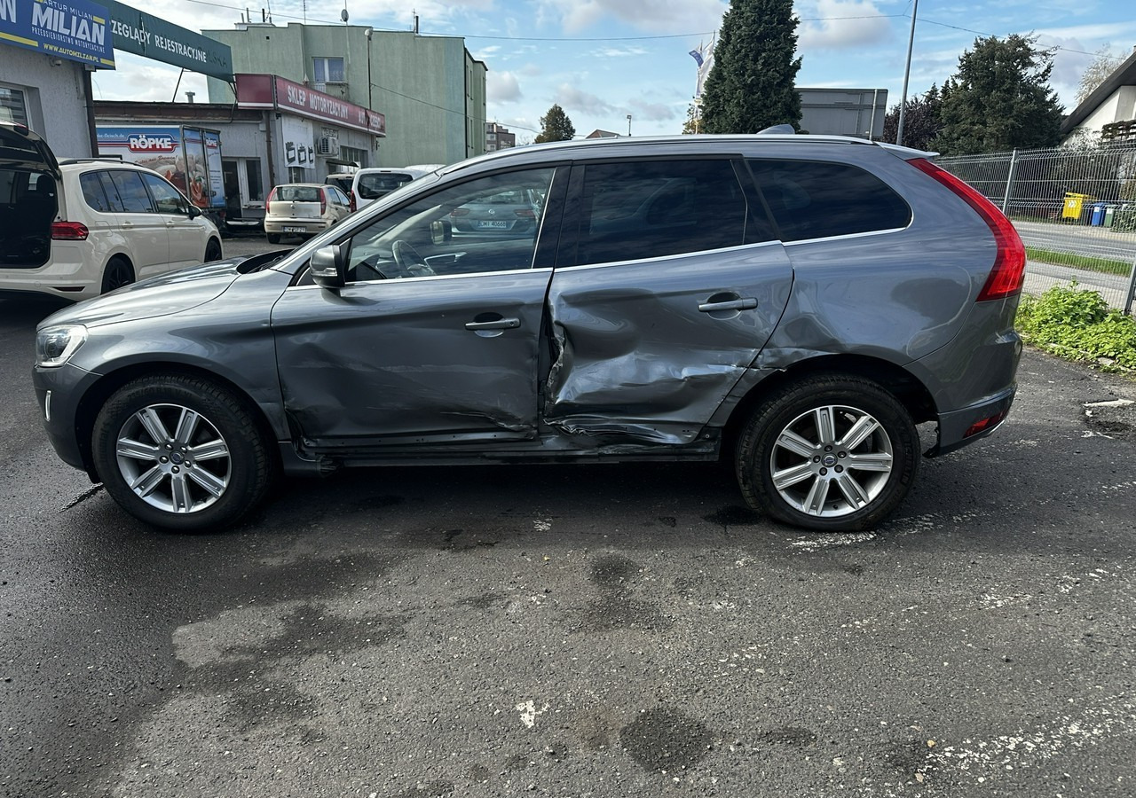 Volvo XC60 I Volvo XC 60 D4AWD Bogate wyposażenie 2017 - SUV: afbeelding 4 Volvo XC60 I Volvo XC 60 D4AWD Bogate wyposażenie 2017 - SUV: afbeelding 4