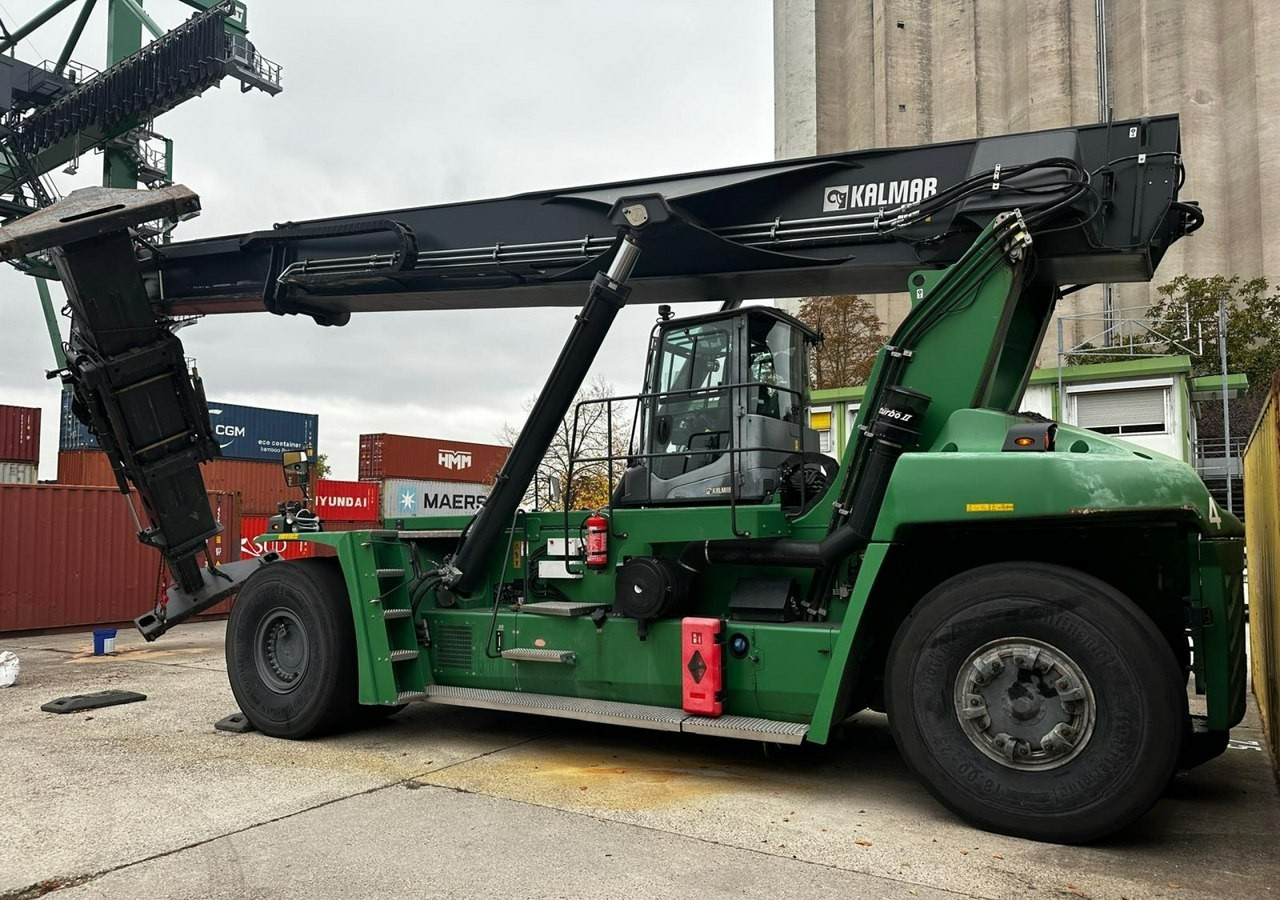Wózek widłowy wózek wysokiego składowania KALMAR DRG450 - 60S5 M REACHSTACKER Wózek do kontenerów 6284h - Diesel heftruck: afbeelding 1 Wózek widłowy wózek wysokiego składowania KALMAR DRG450 - 60S5 M REACHSTACKER Wózek do kontenerów 6284h - Diesel heftruck: afbeelding 1