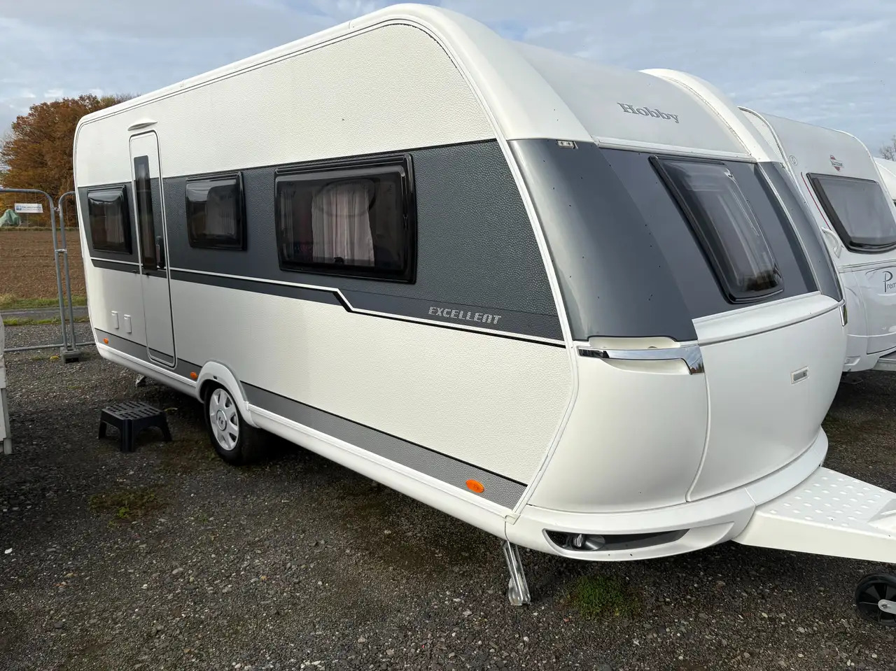 Hobby 540UFf Wohnwagen queensbett - Caravan: afbeelding 4 Hobby 540UFf Wohnwagen queensbett - Caravan: afbeelding 4