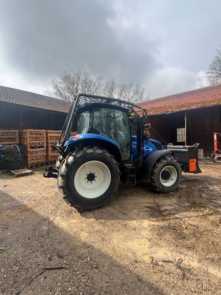 New Holland T5.110 AutoCommand - Bosbouw tractor: afbeelding 4 New Holland T5.110 AutoCommand - Bosbouw tractor: afbeelding 4