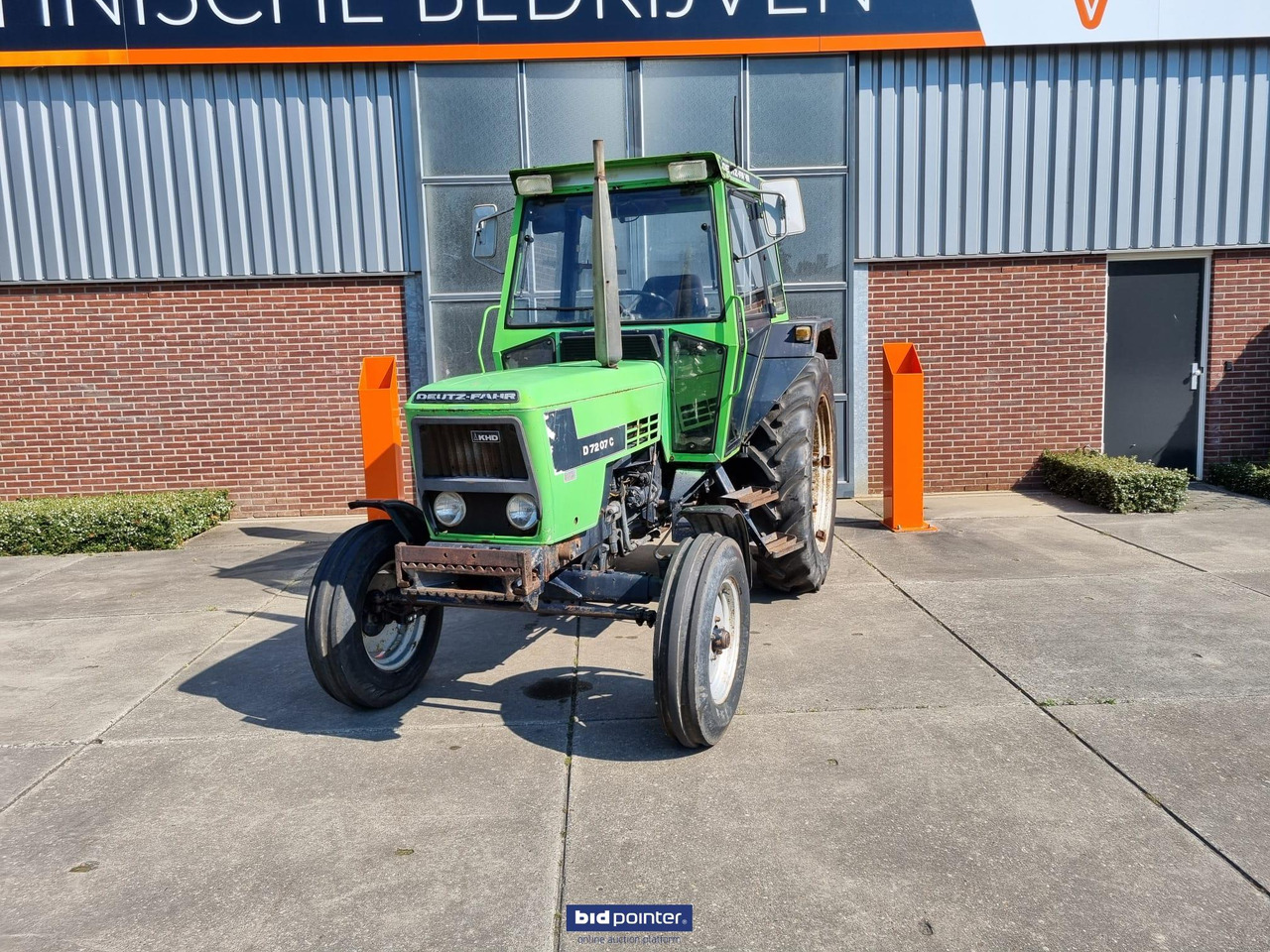 Deutz-Fahr 7207C - Tractor: afbeelding 1 Deutz-Fahr 7207C - Tractor: afbeelding 1