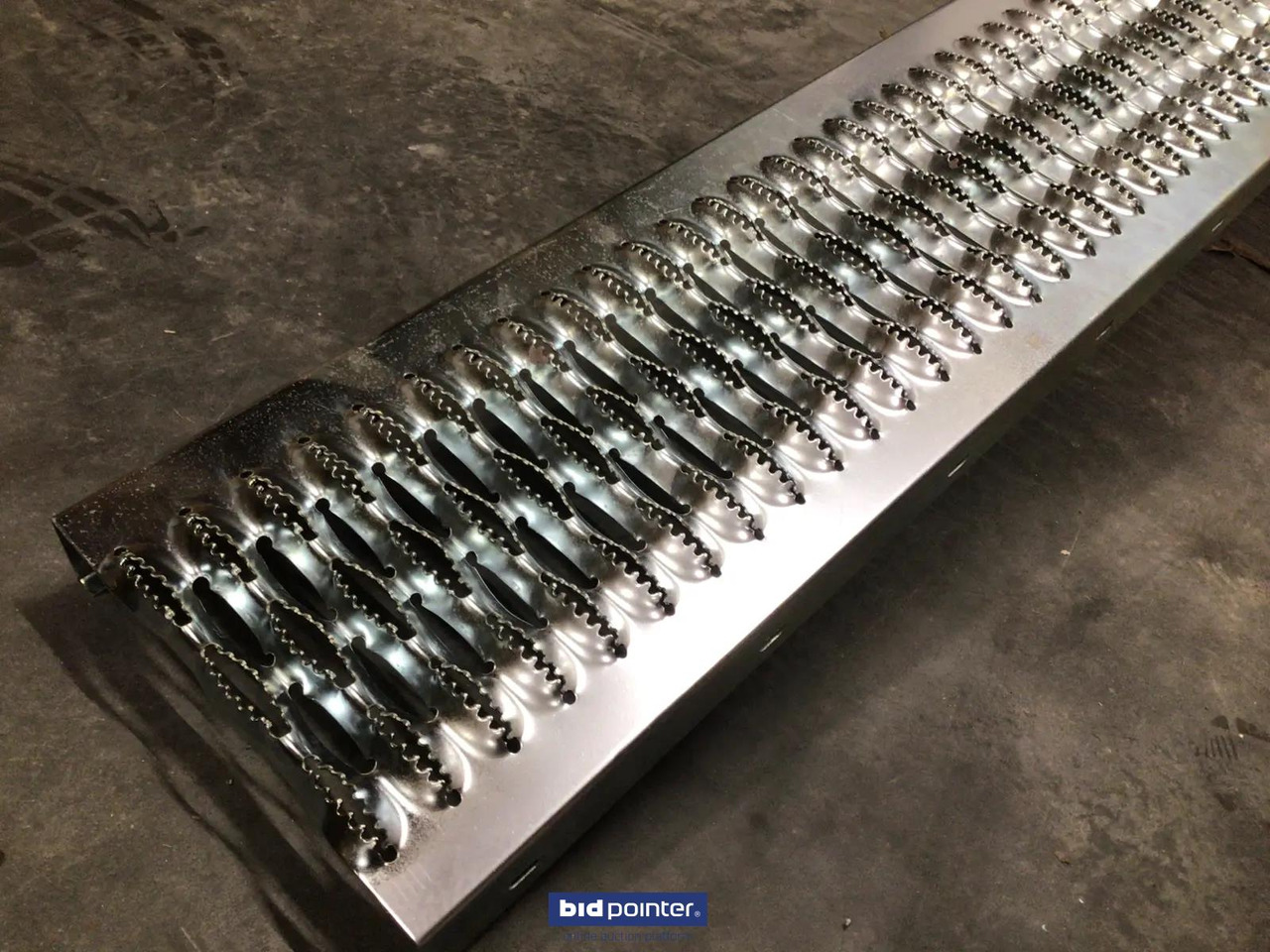 HH Metalen oprijplank - Laadbrug: afbeelding 3 HH Metalen oprijplank - Laadbrug: afbeelding 3