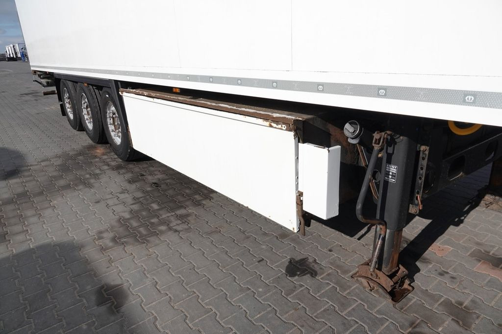 Krone CHŁODNIA / THERMO KING SLX 300 / DOPPELSTOCK Krone CHŁODNIA / THERMO KING SLX 300 / DOPPELSTOCK - Koelwagen oplegger: afbeelding 5 Krone CHŁODNIA / THERMO KING SLX 300 / DOPPELSTOCK Krone CHŁODNIA / THERMO KING SLX 300 / DOPPELSTOCK - Koelwagen oplegger: afbeelding 5