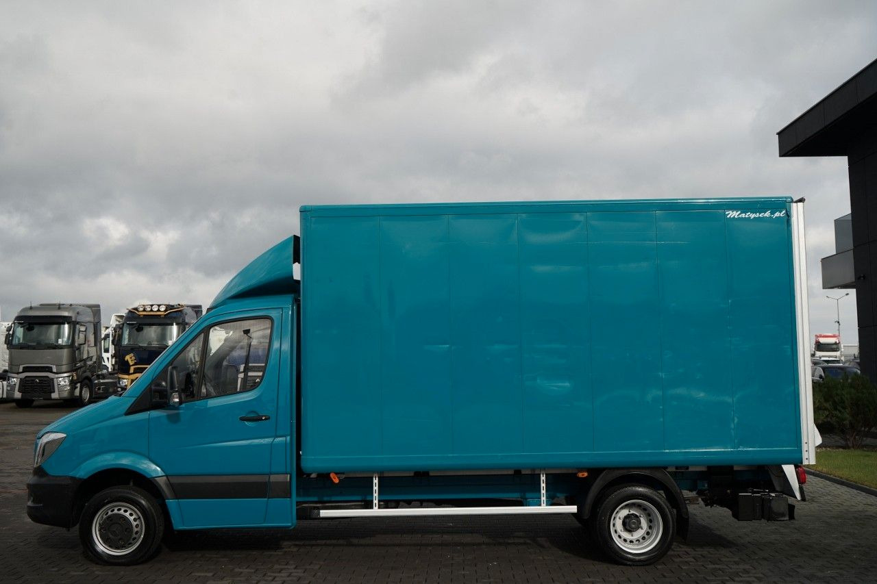 Mercedes-Benz SPRINTER / KONTENER 4,3 M / WINDA PALFINGER - Huifzeil bedrijfswagen: afbeelding 4 Mercedes-Benz SPRINTER / KONTENER 4,3 M / WINDA PALFINGER - Huifzeil bedrijfswagen: afbeelding 4