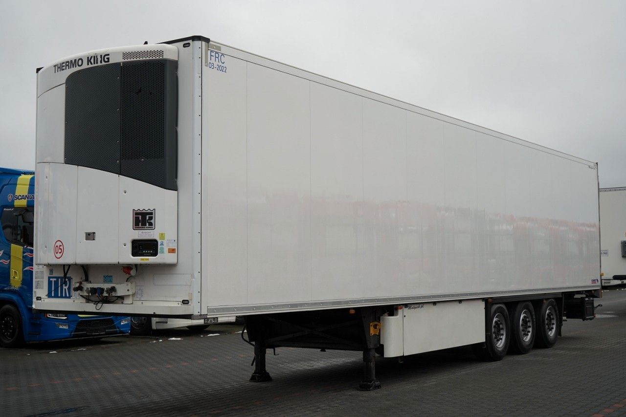 Schmitz Cargobull CHŁODNIA / THERMO KING / HAKÓWKA / OŚ PODNOSZO - Koelwagen oplegger: afbeelding 1 Schmitz Cargobull CHŁODNIA / THERMO KING / HAKÓWKA / OŚ PODNOSZO - Koelwagen oplegger: afbeelding 1