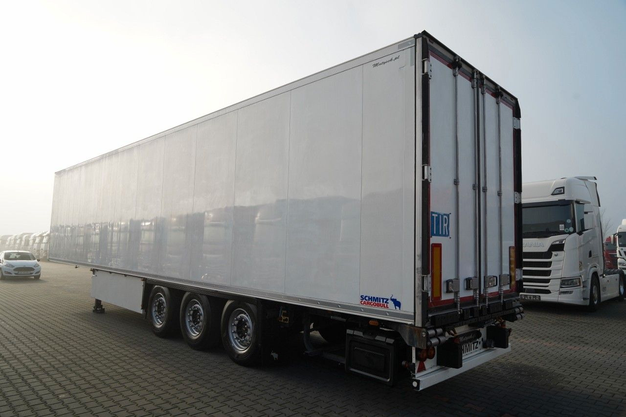 Schmitz Cargobull / CHŁODNIA / THERMO KING SLX 300 / HAKÓWKA / OŚ - Koelwagen oplegger: afbeelding 3 Schmitz Cargobull / CHŁODNIA / THERMO KING SLX 300 / HAKÓWKA / OŚ - Koelwagen oplegger: afbeelding 3